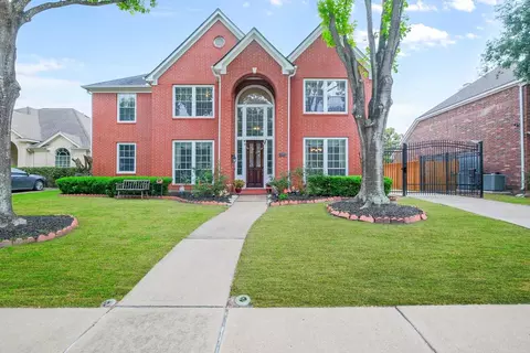 12427 Shadycrest Dr, Houston, TX 77082