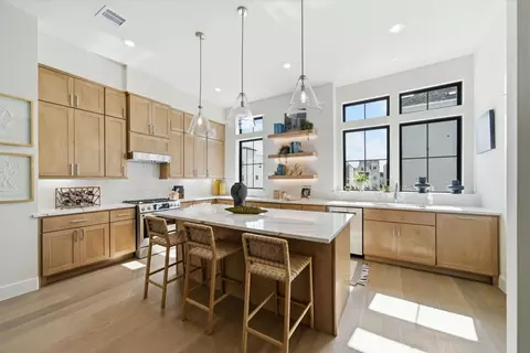 1709 Bologna Ln, Houston, TX 77055