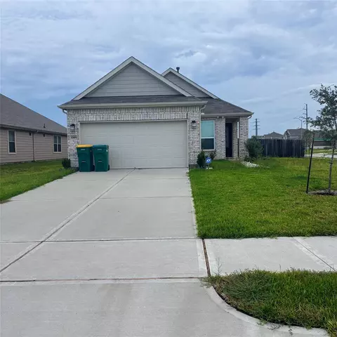 1301 Green Jay Ln, La Marque, TX 77568
