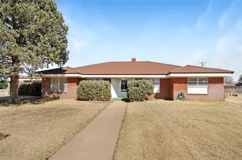 801 Sherwood Ln, Bovina, TX 79009