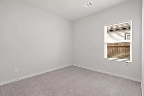 Bedroom - 16994 Hazelnut Dr, Conroe, TX 77302 photo 4 of 5