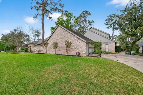 10022 Bayou Glen Rd, Houston, TX 77042
