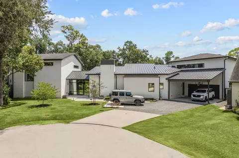 12427 Pebblebrook Dr, Houston, TX 77024