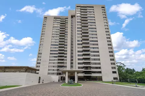 49 Briar Hollow Ln #401, Houston, TX 77027