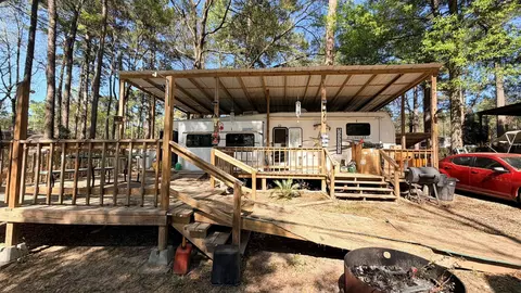 361 Medina Dr, Trinity, TX 75862 photo 3