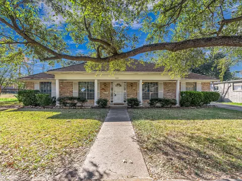 5503 Braesvalley Dr, Houston, TX 77096