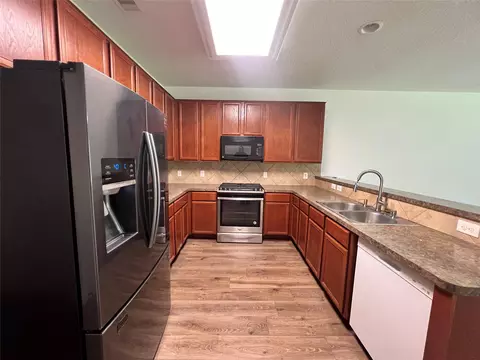 Kitchen - 5119 Forest Terrace Dr, Spring, TX 77373 photo 3 of 6