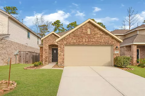 2010 Ballesteros St, Crosby, TX 77532