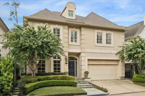 134 Park Laureate Dr, Houston, TX 77024