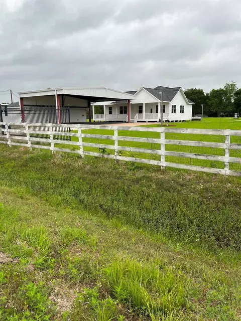 2415 Kenning Rd, Crosby, TX 77532