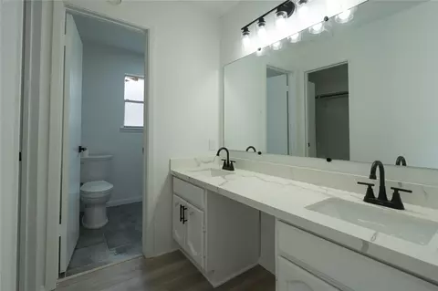 Bath - 6023 Knotty Post Ln, Spring, TX 77373 photo 5 of 8