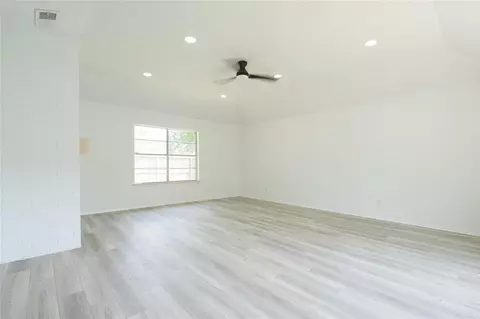 Living - 6023 Knotty Post Ln, Spring, TX 77373 photo 2 of 6