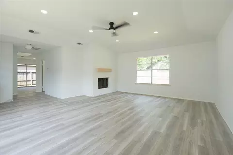 Living - 6023 Knotty Post Ln, Spring, TX 77373 photo 3 of 6