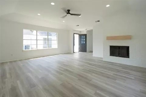 Living - 6023 Knotty Post Ln, Spring, TX 77373 photo 5 of 6
