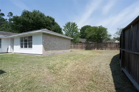 Exterior - 6023 Knotty Post Ln, Spring, TX 77373 photo 4 of 7