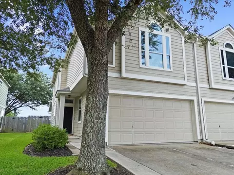 838 San Jacinto Cir, Baytown, TX 77521