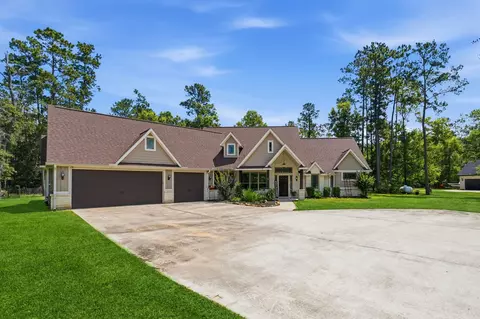 209 County Road 6324, Dayton, TX 77535