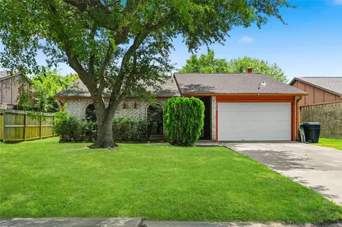 4819 Court Rd, Houston, TX 77053
