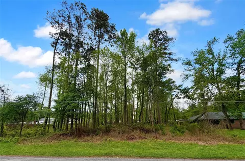 103 County Road 432, Dayton, TX 77535