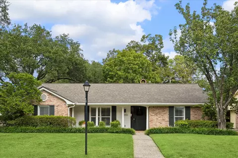 10050 Wickersham Ln, Houston, TX 77042