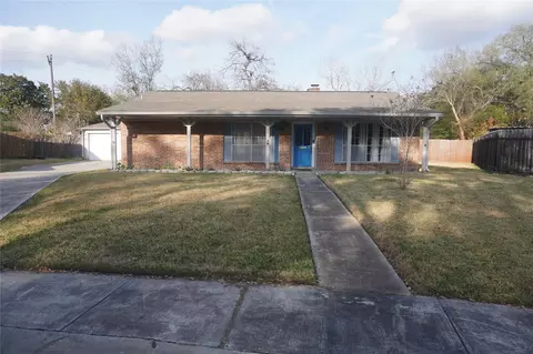 11711 N Nottingham Cir, Houston, TX 77071