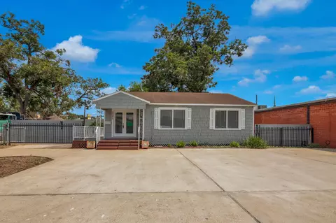 3743 Erie St, Houston, TX 77017