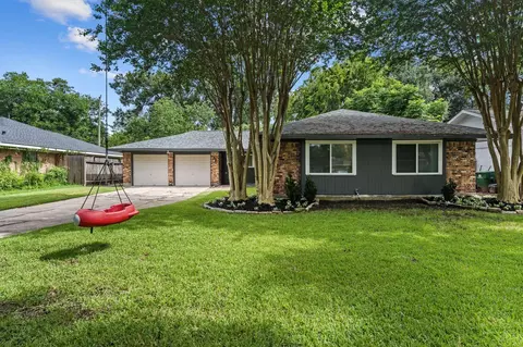 5314 Creekbend Dr, Houston, TX 77096