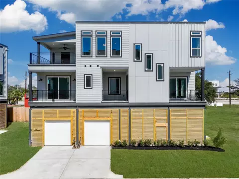 4402 Anthony Court Ln, Seabrook, TX 77586
