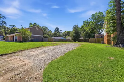 3034 Sycamore Springs Dr, Houston, TX 77339