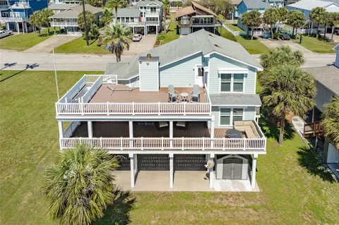 13827 Pirates Beach Blvd, Galveston, TX 77554