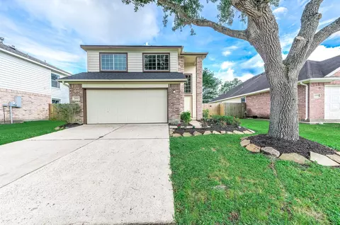 1091 Lasso Ct, Alvin, TX 77511