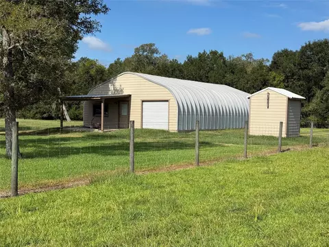 2988 County Road 5, West Columbia, TX 77486