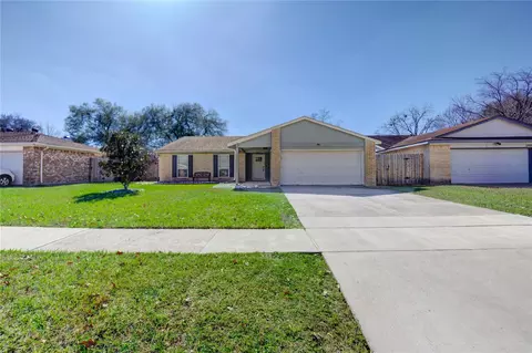 1231 Bramblebury Dr, Sugar Land, TX 77498