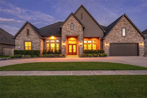 2005 Yellowstone Trl, Friendswood, TX 77546