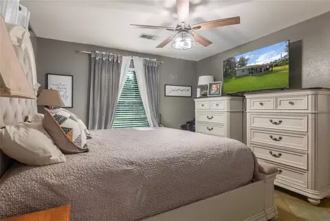 Bedroom - 79 E Pine Dr, Huffman, TX 77336 photo 2 of 4