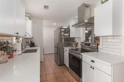 Kitchen - 79 E Pine Dr, Huffman, TX 77336 photo 1 of 1