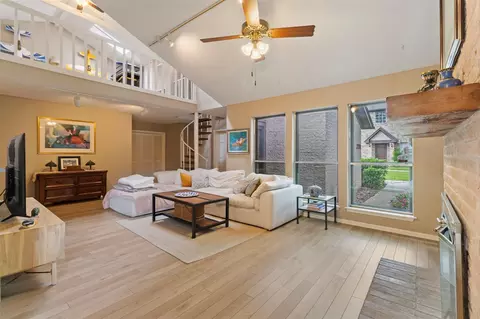 2229 Broadlawn Dr, Houston, TX 77058