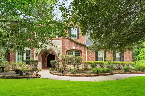 13262 Autumn Ash Dr, Conroe, TX 77302