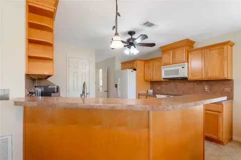 Kitchen - 15 Lakeside, Trinity, TX 75862 photo 3 of 4