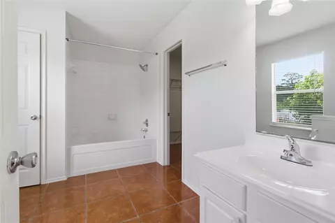 Bath - 22923 Twisting Pine Dr, Spring, TX 77373 photo 5 of 7