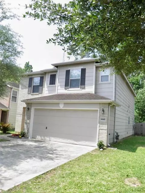 Exterior - 22923 Twisting Pine Dr, Spring, TX 77373 photo 2 of 3