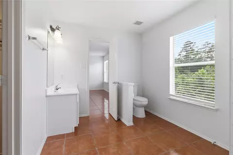 Bath - 22923 Twisting Pine Dr, Spring, TX 77373 photo 4 of 7