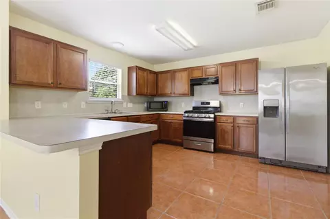 Kitchen - 22923 Twisting Pine Dr, Spring, TX 77373 photo 2 of 3
