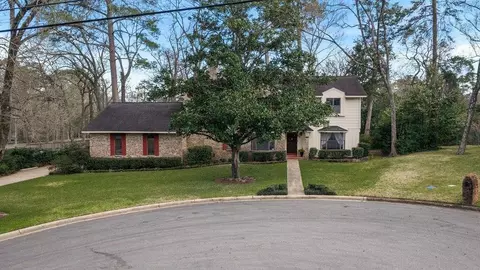 1402 Spanish Moss Dr, Lufkin, TX 75904