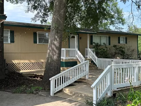 Exterior - 320 Deer Run Rd, Trinity, TX 75862 photo 5 of 10