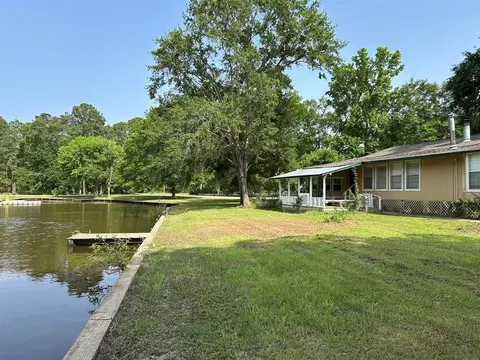320 Deer Run Rd, Trinity, TX 75862