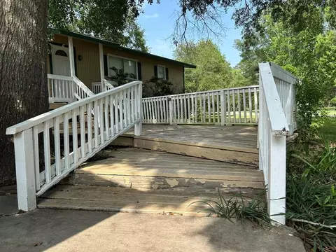 Exterior - 320 Deer Run Rd, Trinity, TX 75862 photo 6 of 10