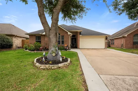 7431 Hollow Cove Ct, Cypress, TX 77433