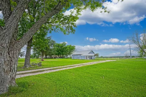 15989 State Highway 30, Richards, TX 77873
