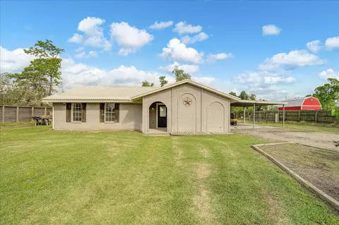 3205 Cemetery Rd, Santa Fe, TX 77517